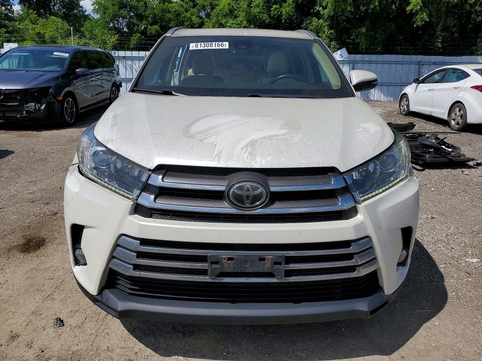 61308166 :رقم المزاد ، 5TDJZRFH7JS553075 vin ، 2018 Toyota Highlander مزاد بيع