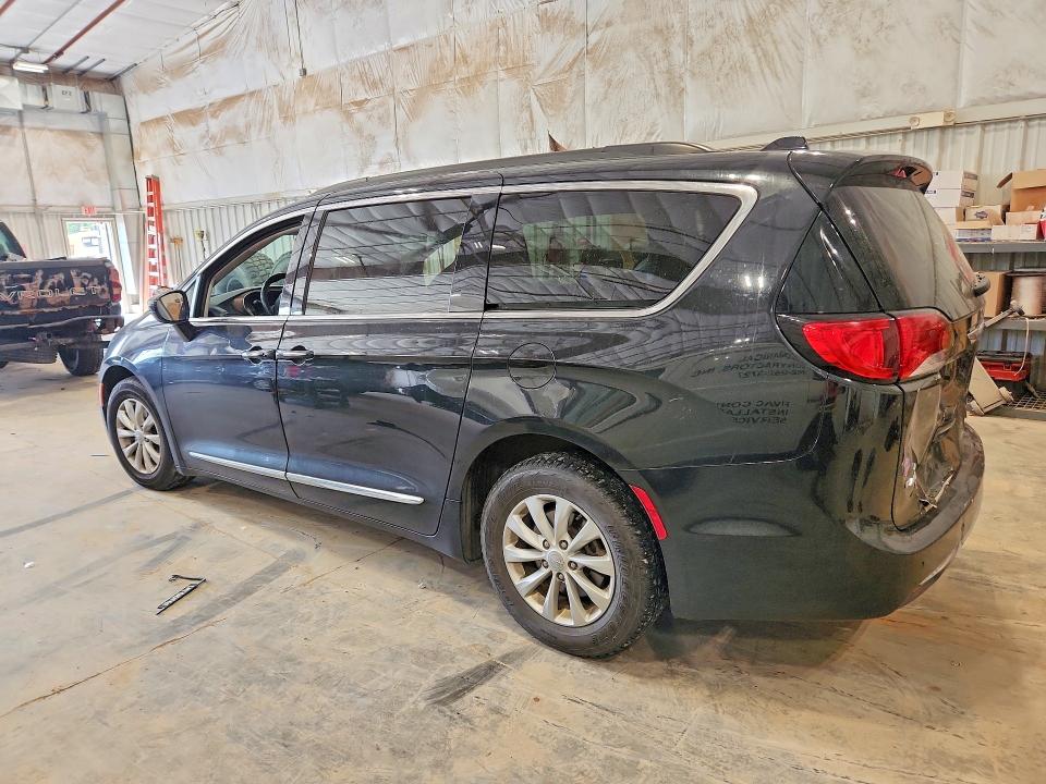 58395276 :رقم المزاد ، 2C4RC1BG1HR553644 vin ، 2017 Chrysler Pacifica مزاد بيع