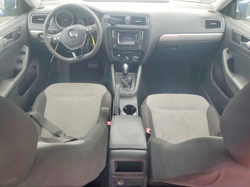 61048166 :رقم المزاد ، 3VW2B7AJ7HM306945 vin ، 2017 Volkswagen Jetta مزاد بيع