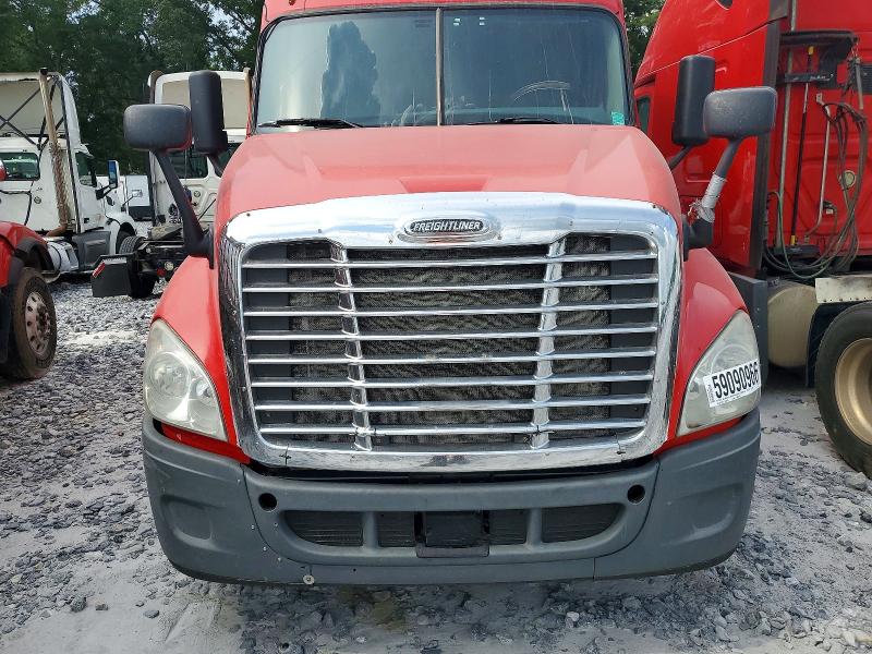 59090966 :رقم المزاد ، 3AKJGLD56FSGG3387 vin ، 2015 Freightliner Cascadia 125 مزاد بيع