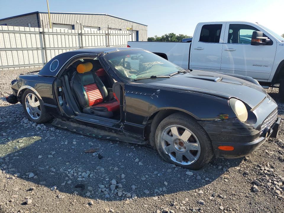 61919186 :رقم المزاد ، 1FAHP60A92Y121002 vin ، 2002 Ford Thunderbird مزاد بيع
