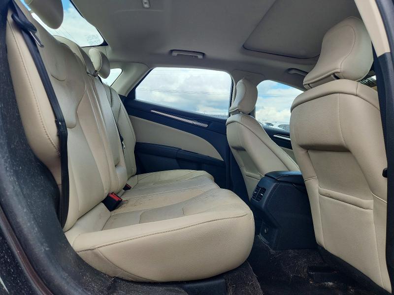 60620696 :رقم المزاد ، 3FA6P0D97JR155201 vin ، 2018 Ford Fusion مزاد بيع