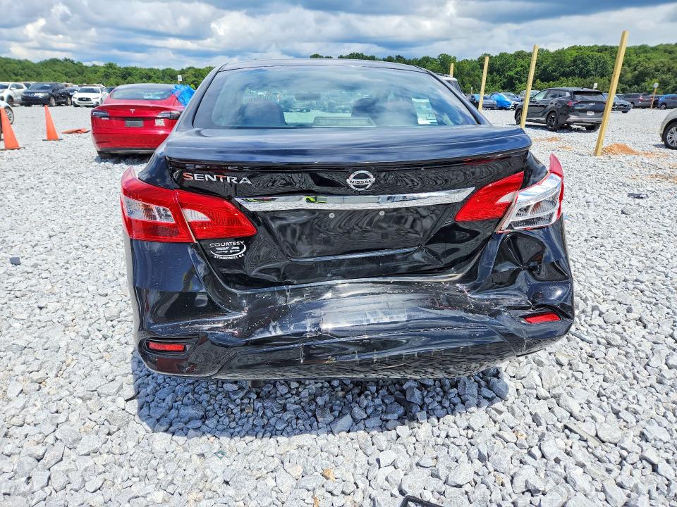 Продажа на аукционе авто 2018 Nissan Sentra, vin: 3N1AB7AP7JY325791, номер лота: 61016416
