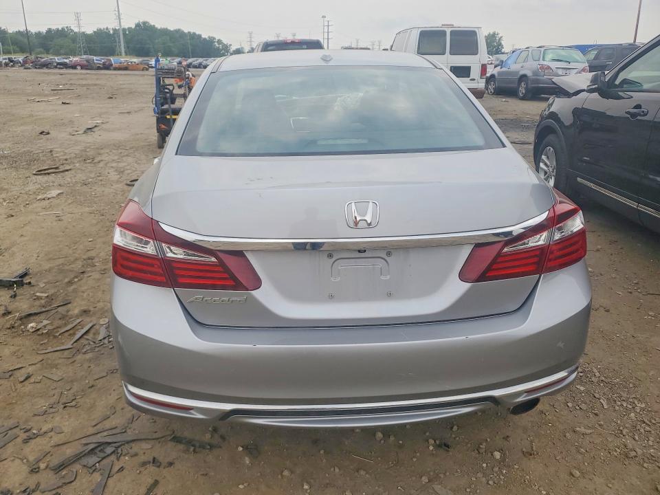 2017 Honda Accord მანქანა იყიდება აუქციონზე, vin: 1HGCR2F71HA179613, აუქციონის ნომერი: 62535616