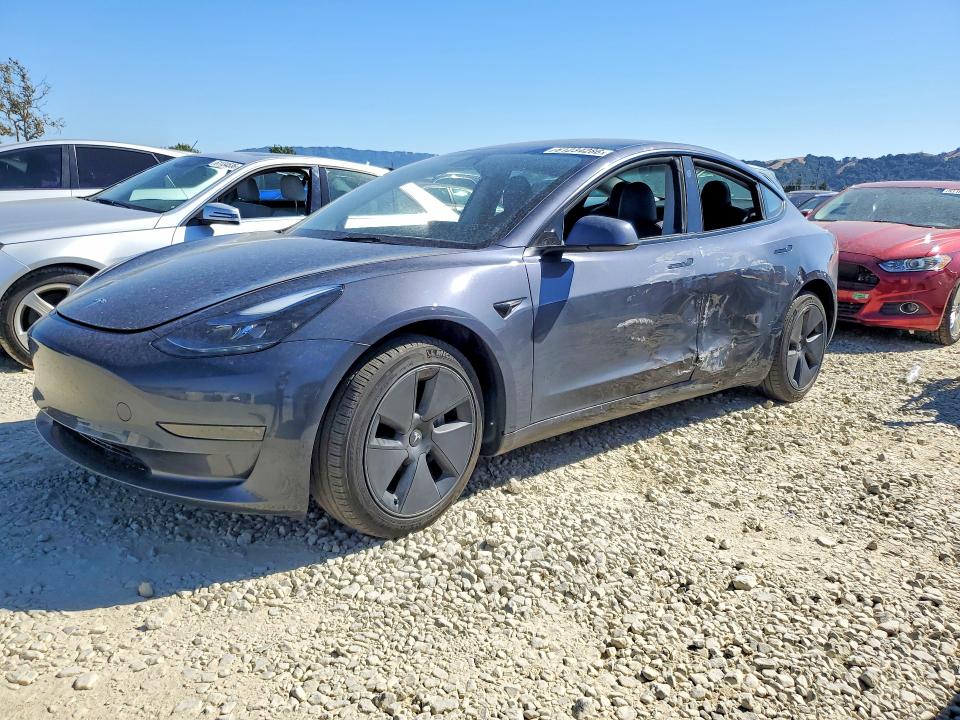 Продажа на аукционе авто 2023 Tesla Model 3, vin: 5YJ3E1EA2PF584161, номер лота: 61234286