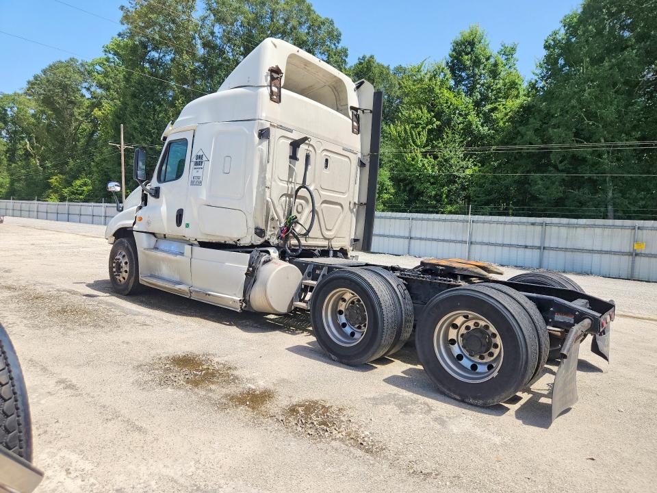 59141896 :رقم المزاد ، 1FUJGLDRXJLJY4477 vin ، 2018 Freightliner Cascadia 125 مزاد بيع