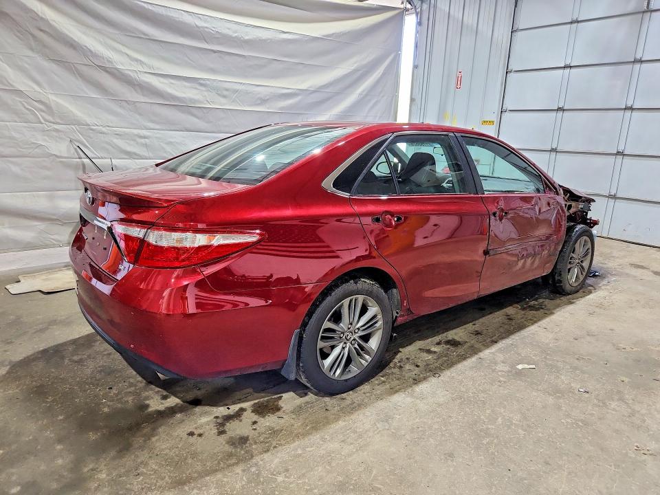 2015 Toyota Camry მანქანა იყიდება აუქციონზე, vin: 4T1BF1FK8FU891948, აუქციონის ნომერი: 61768626