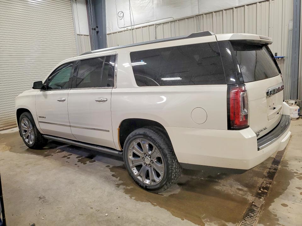62110516 :رقم المزاد ، 1GKS2JKJ2FR222143 vin ، 2015 Gmc Yukon Xl مزاد بيع