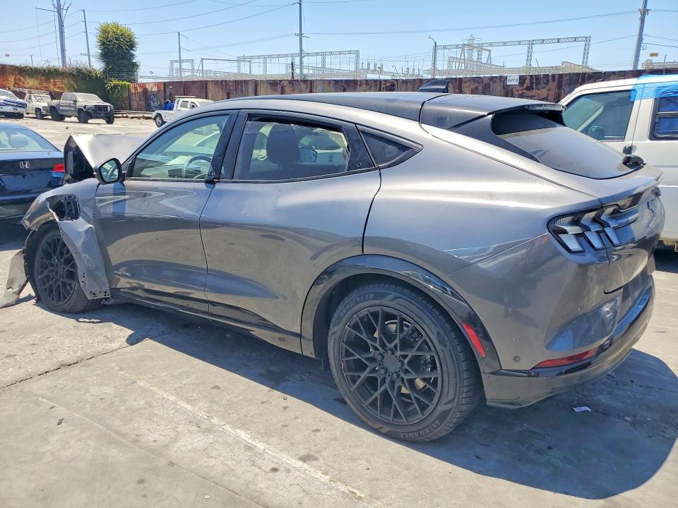 2021 Ford Mustang Mach-e მანქანა იყიდება აუქციონზე, vin: 3FMTK3SU4MMA03555, აუქციონის ნომერი: 61401176