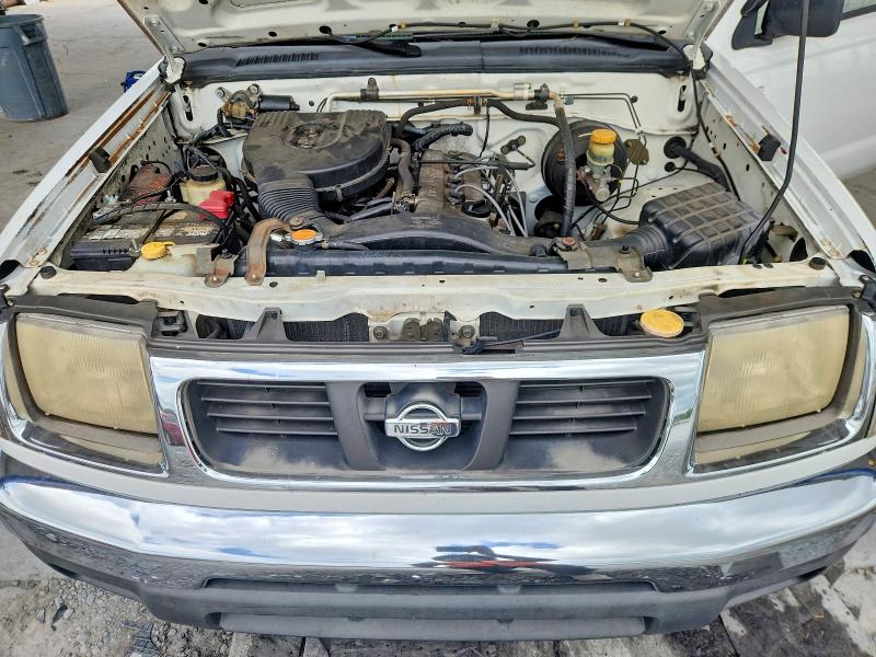 61933116 :رقم المزاد ، 1N6DD26S4YC396144 vin ، 2000 Nissan Frontier مزاد بيع