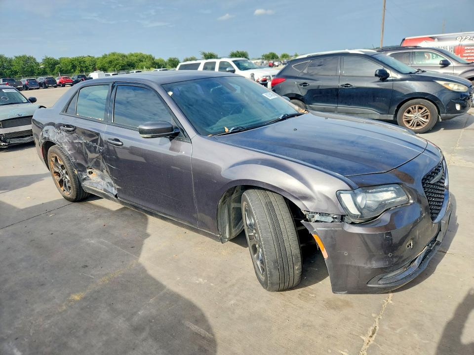 2015 Chrysler 300 მანქანა იყიდება აუქციონზე, vin: 2C3CCAGG1FH767460, აუქციონის ნომერი: 62754936