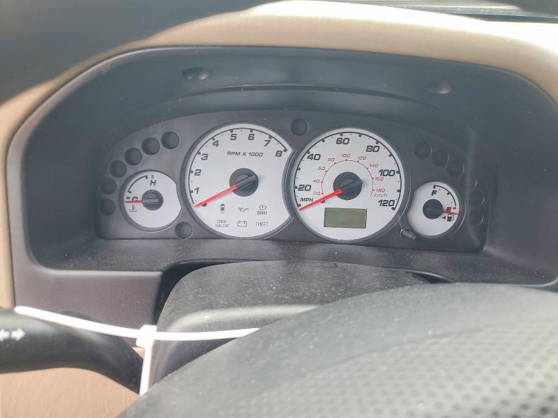 61758366 :رقم المزاد ، 1FMCU92174DA15276 vin ، 2004 Ford Escape مزاد بيع