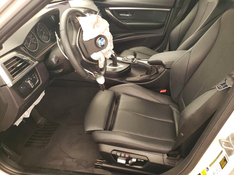 2017 Bmw 330 მანქანა იყიდება აუქციონზე, vin: WBA8K3C55HK678696, აუქციონის ნომერი: 60931336