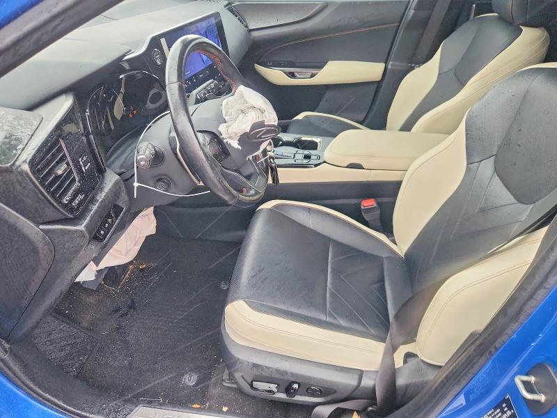61369526 :رقم المزاد ، JTJHKCFZ4P2015214 vin ، 2023 Lexus Nx مزاد بيع