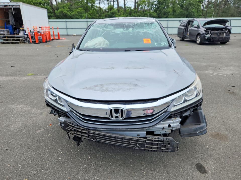 Aukcja sprzedaży 2017 Honda Accord, vin: 1HGCR3F88HA018321, numer aukcji: 60329066