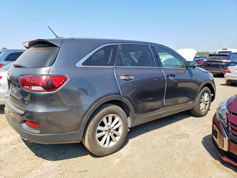 2020 Kia Sorento მანქანა იყიდება აუქციონზე, vin: 5XYPGDA58LG618841, აუქციონის ნომერი: 60863636