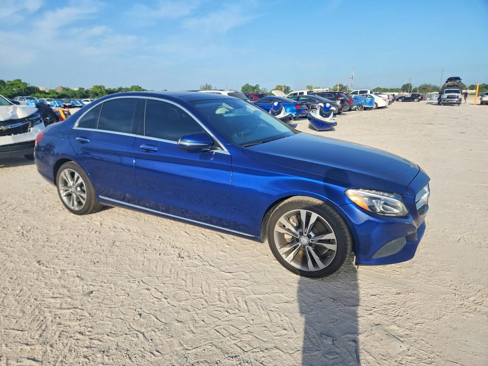 Продажа на аукционе авто 2017 Mercedes-benz C, vin: 55SWF4JB1HU191441, номер лота: 61529196