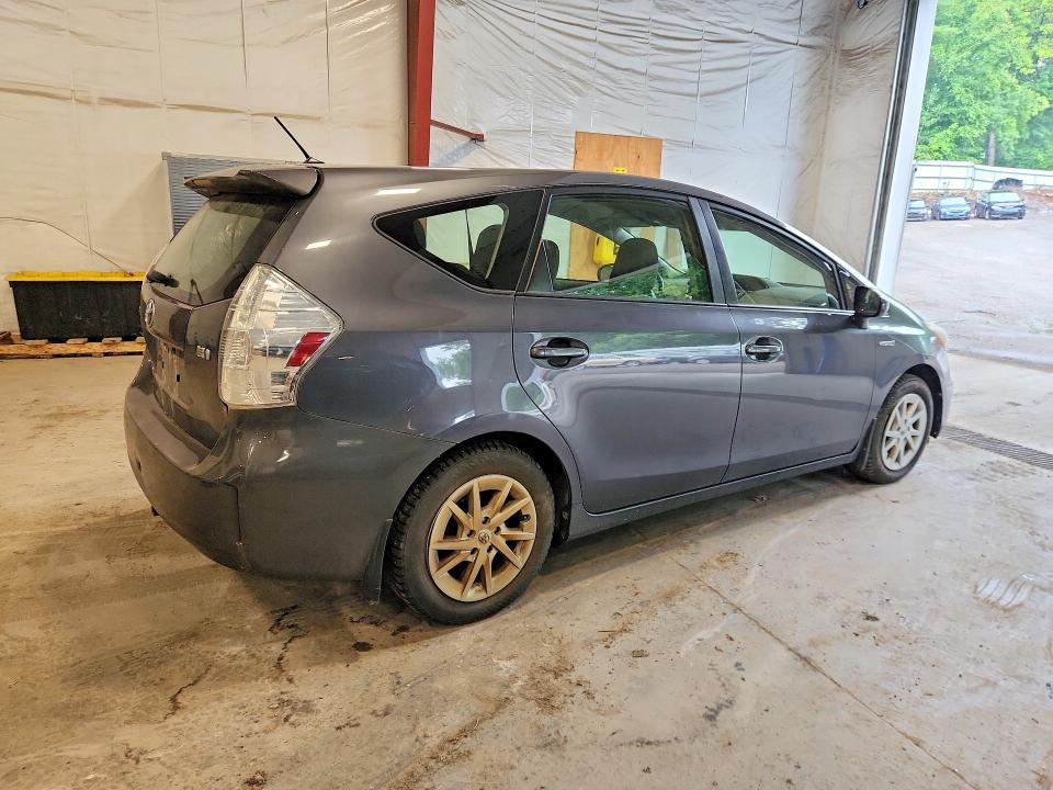61531196 :رقم المزاد ، JTDZN3EU9D3213796 vin ، 2013 Toyota Prius Base 4d Hatchb مزاد بيع