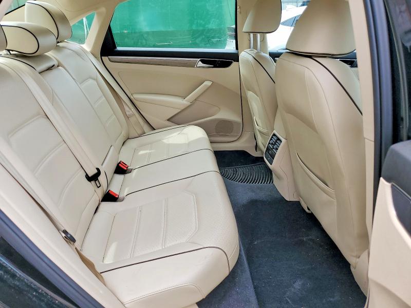 Продажа на аукционе авто 2016 Volkswagen Passat, vin: 1VWBT7A39GC017869, номер лота: 61551896