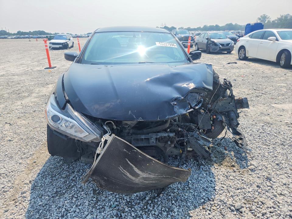 2017 Nissan Altima მანქანა იყიდება აუქციონზე, vin: 1N4AL3APXHC187658, აუქციონის ნომერი: 60227996