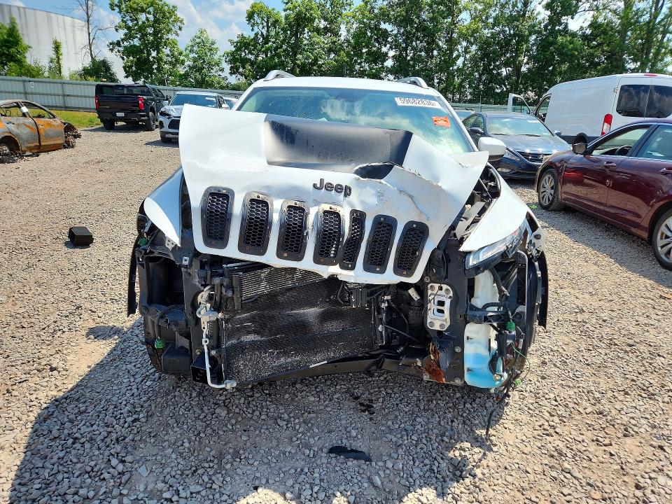 59682836 :رقم المزاد ، 1C4PJMCS2FW787880 vin ، 2015 Jeep Cherokee مزاد بيع