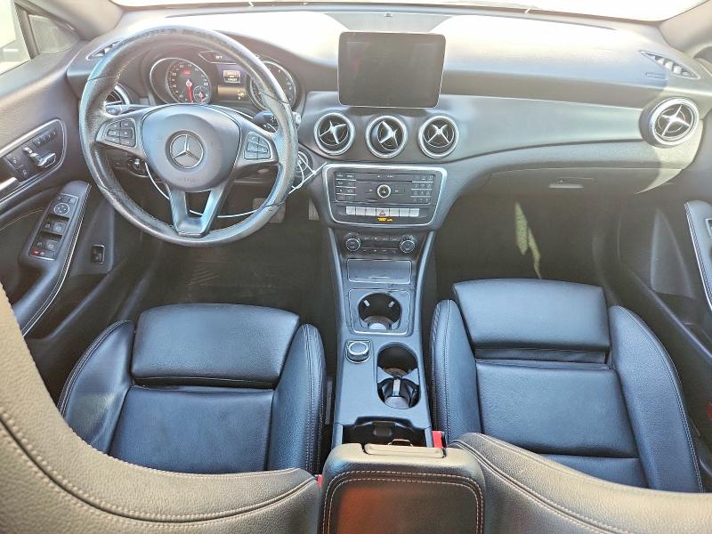 61919906 :رقم المزاد ، WDDSJ4GBXJN521080 vin ، 2018 Mercedes-benz Cla مزاد بيع