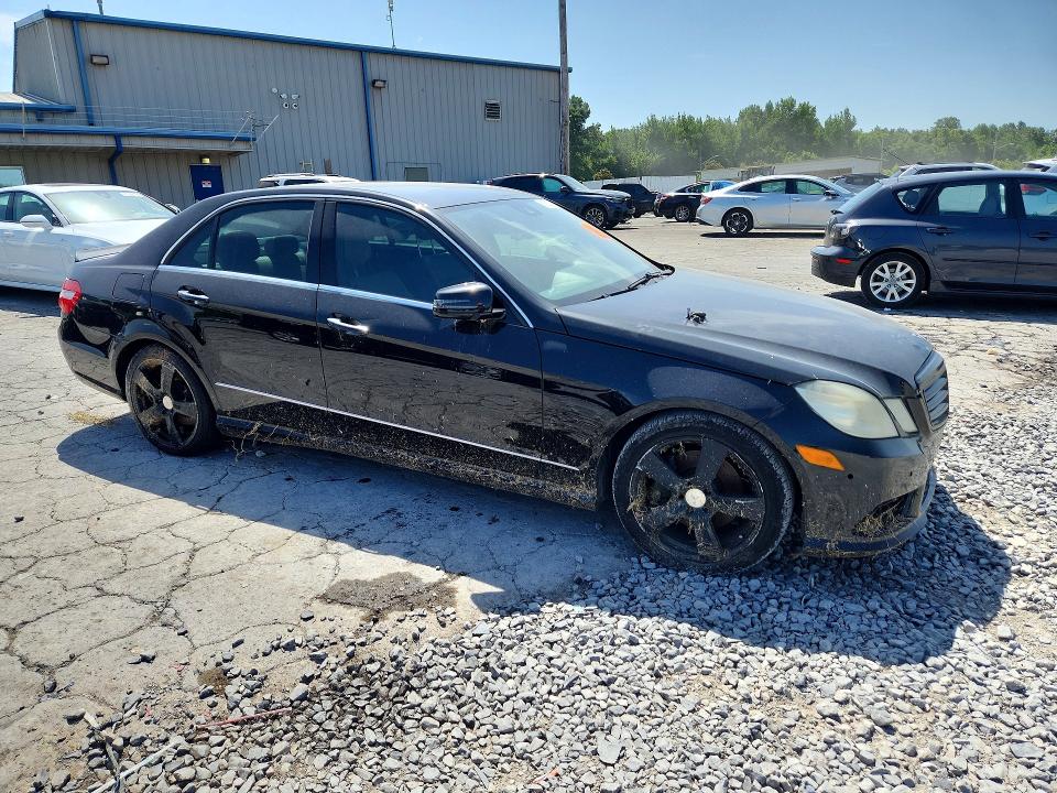 61307346 :رقم المزاد ، WDDHF5GB7AA024013 vin ، 2010 Mercedes-benz E مزاد بيع