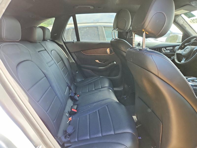 62230926 :رقم المزاد ، WDC0G4JB0HV008563 vin ، 2017 Mercedes-benz Glc مزاد بيع