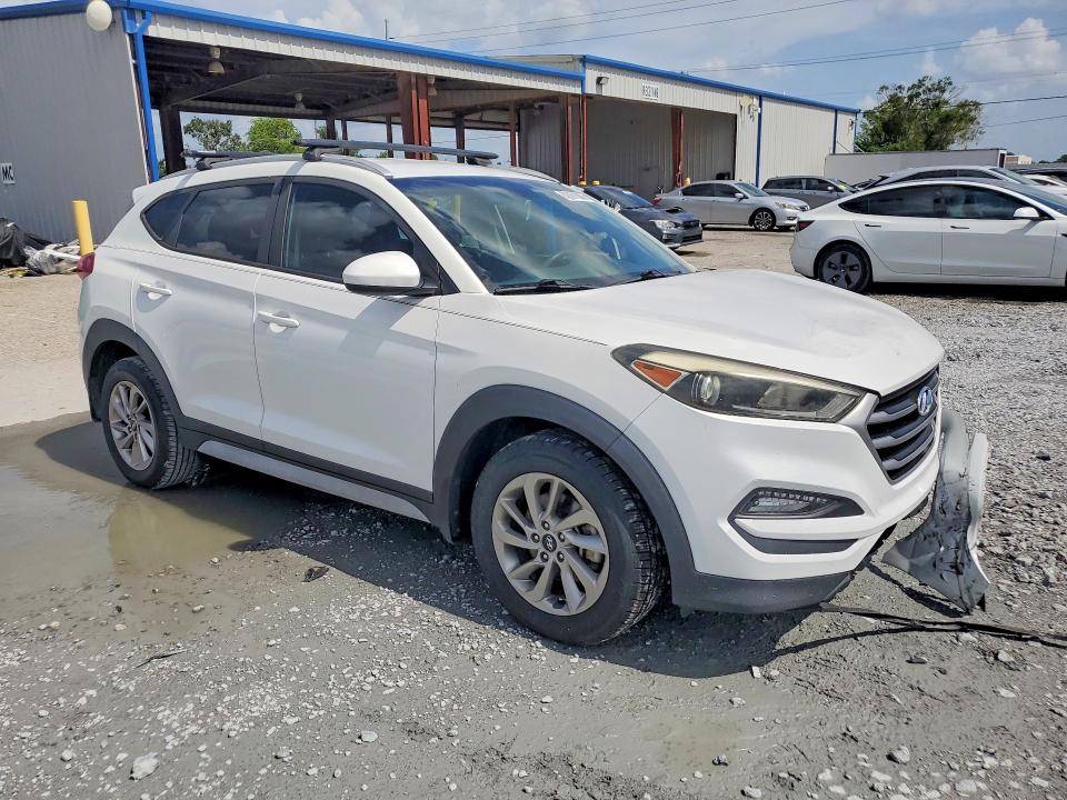 62091606 :رقم المزاد ، KM8J33A4XHU488372 vin ، 2017 Hyundai Tucson مزاد بيع