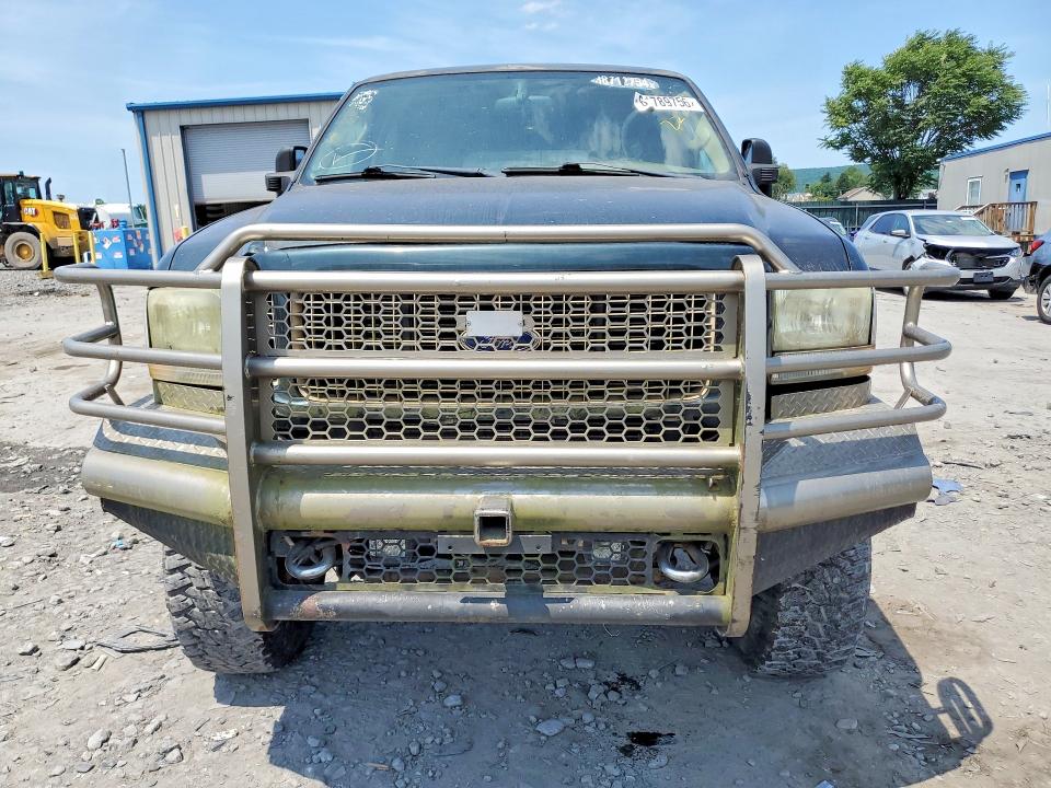 2003 Ford Excursion მანქანა იყიდება აუქციონზე, vin: 1FMSU45P03EC48021, აუქციონის ნომერი: 61789756