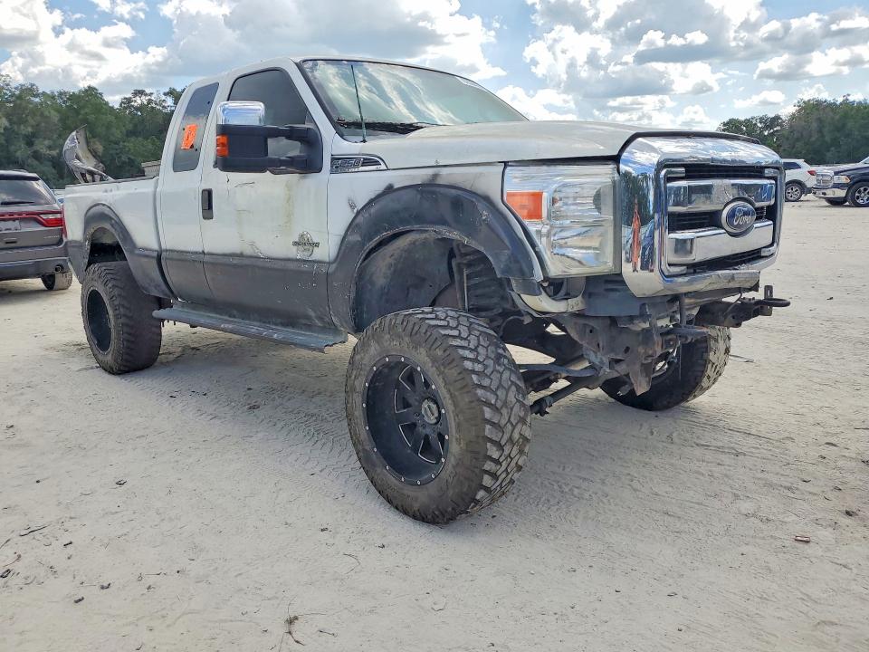 62504386 :رقم المزاد ، 1FT7X2BT2BEC84489 vin ، 2011 Ford F250 مزاد بيع