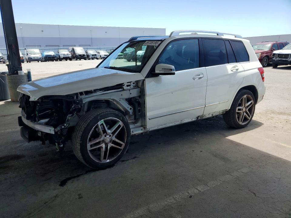 59709156 :رقم المزاد ، WDCGG8HB9BF640670 vin ، 2011 Mercedes-benz Glk مزاد بيع