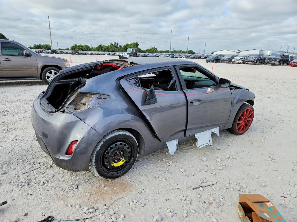 2013 Hyundai Veloster მანქანა იყიდება აუქციონზე, vin: KMHTC6AD9DU166990, აუქციონის ნომერი: 62346946