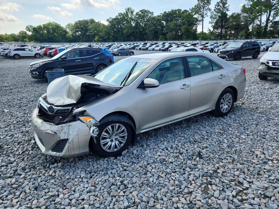 2014 Toyota Camry მანქანა იყიდება აუქციონზე, vin: 4T1BF1FK2EU429464, აუქციონის ნომერი: 60496746
