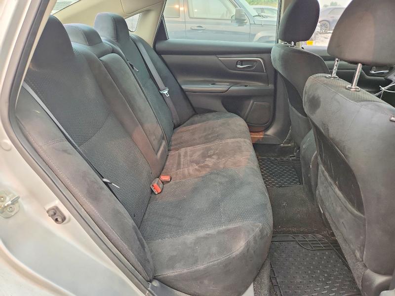 60644226 :رقم المزاد ، 1N4AL3AP3FC585629 vin ، 2015 Nissan Altima مزاد بيع