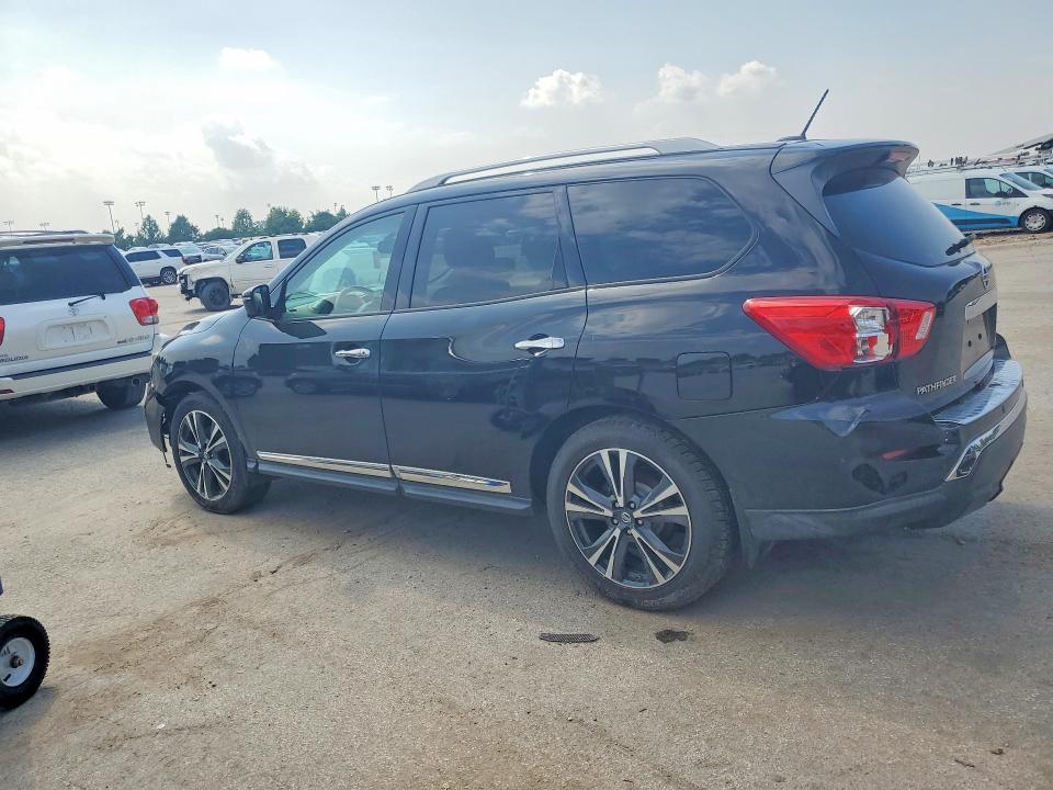 Продажа на аукционе авто 2017 Nissan Pathfinder, vin: 5N1DR2MN7HC624439, номер лота: 61736696