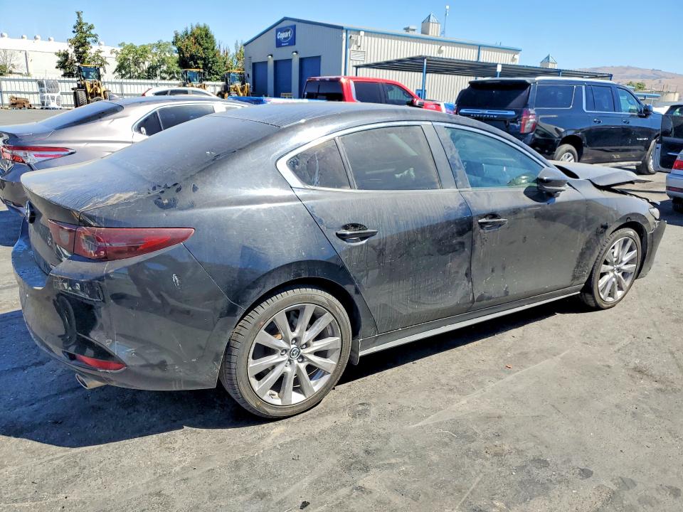 62878936 :رقم المزاد ، JM1BPABL3M1326974 vin ، 2021 Mazda 3 مزاد بيع