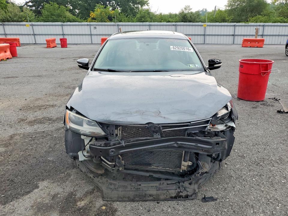 Продаж на аукціоні авто 2015 Volkswagen Jetta, vin: 3VWD17AJ2FM297239, номер лоту: 62920016