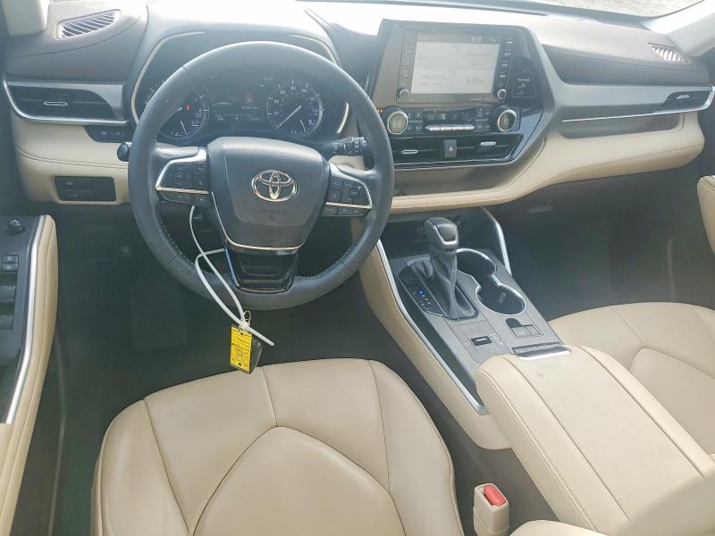 61197346 :رقم المزاد ، 5TDGZRAH0MS051353 vin ، 2021 Toyota Highlander مزاد بيع