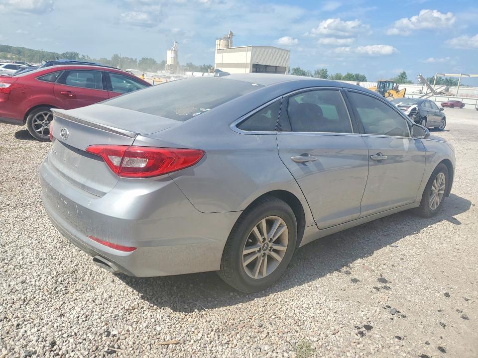 2015 Hyundai Sonata მანქანა იყიდება აუქციონზე, vin: 5NPE24AFXFH199239, აუქციონის ნომერი: 58650626