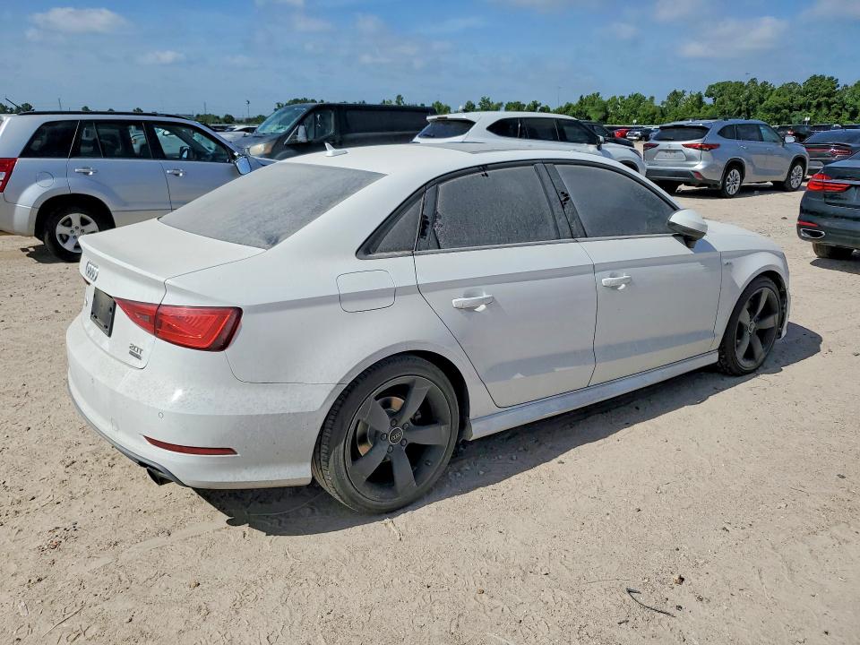Продажа на аукционе авто 2016 Audi A3, vin: WAUB8GFFXG1115261, номер лота: 61399416