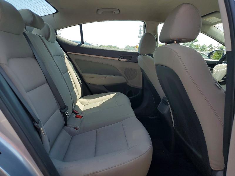 63163756 :رقم المزاد ، 5NPD84LF6HH114505 vin ، 2017 Hyundai Elantra مزاد بيع