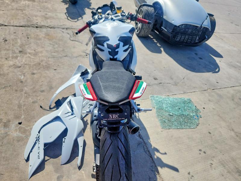 Продажа на аукционе авто 2021 Ducati Panigale, vin: ZDMHAATW2MB005608, номер лота: 61013516