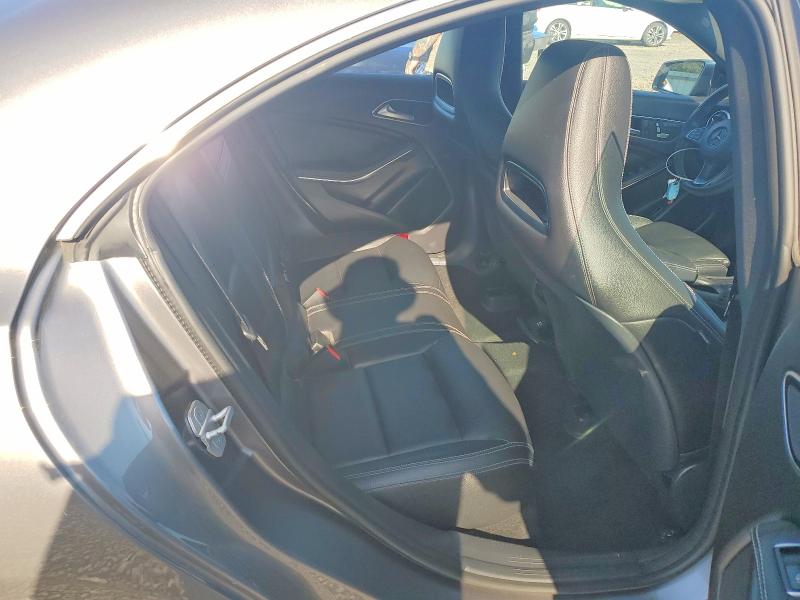 58956656 :رقم المزاد ، WDDSJ4GB6HN405918 vin ، 2017 Mercedes-benz Cla مزاد بيع