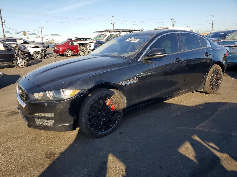 Продаж на аукціоні авто 2017 Jaguar Xe, vin: SAJAJ4BV8HCP14987, номер лоту: 62630826