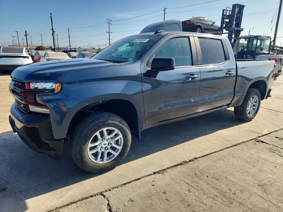 Auction sale of the 2021 Chevrolet Silverado, vin: 1GCUYEET2MZ384343, lot number: 62340606