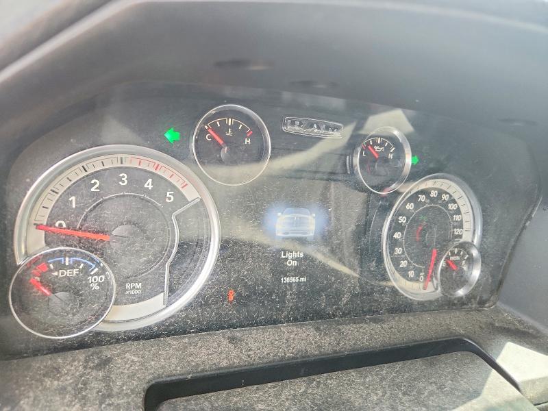 60494246 :رقم المزاد ، 3C6UR5FL2JG216801 vin ، 2018 Ram 2500 مزاد بيع