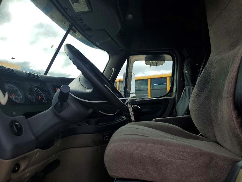 Продаж на аукціоні авто 2014 Freightliner Cascadia 125, vin: 1FUBGLD65ELFV3359, номер лоту: 60434286