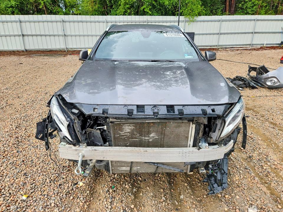 61376086 :رقم المزاد ، WDCTG4EBXJJ489538 vin ، 2018 Mercedes-benz Gla مزاد بيع