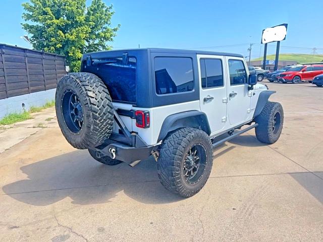 61524776 :رقم المزاد ، 1C4BJWFG3FL530855 vin ، 2015 Jeep Wrangler Unlimited مزاد بيع
